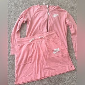 Women’s Nike outfit size M